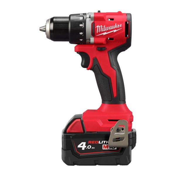 Milwaukee M18 BLDDRC-402C Borrskruvdragare med batteri och laddare