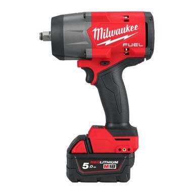 Milwaukee M18 FHIW2F12-502X Akkumutterinväännin akkujen ja laturin kanssa