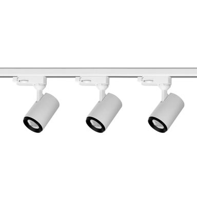 Designlight Tracky One P-807MW Spotlight 3 hvite spotlights, endestykke, skinne