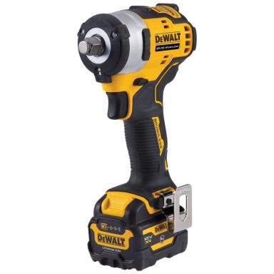 Dewalt DCF901P1G-QW Mutterinväännin sis. akun ja laturin