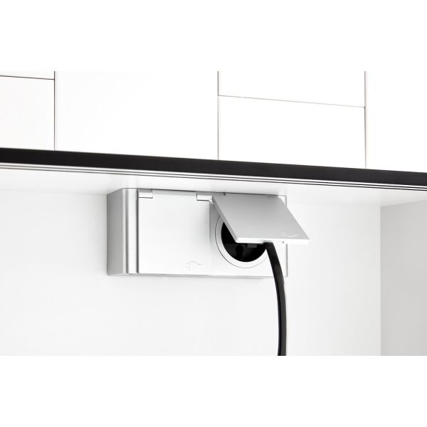 Uttaksboks Skånebeslag Skåform 140 x 50 x 65 mm, 2 stk. uttak 