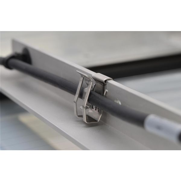 Kantklip Hellermann Tyton 151-00982 24 x 13 mm, pakke med 100 
