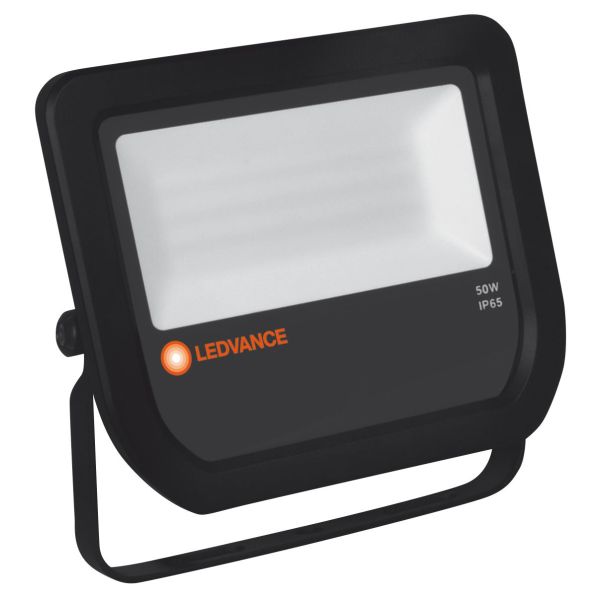 LED-strålkastare LEDVANCE Floodlight LED 50W, 3000K, IP65 Svart