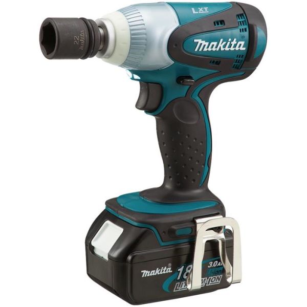 Mutterdragare Makita DTW251RMJ med batteri och laddare 