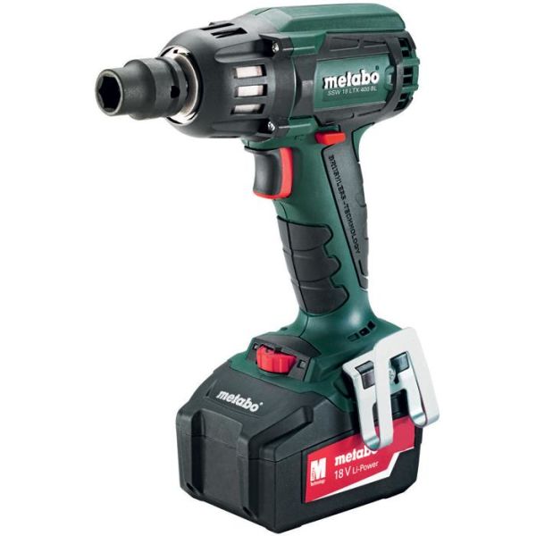 Slagnøgle Metabo SSW 18 LTX 400 BL med batteri og oplader 