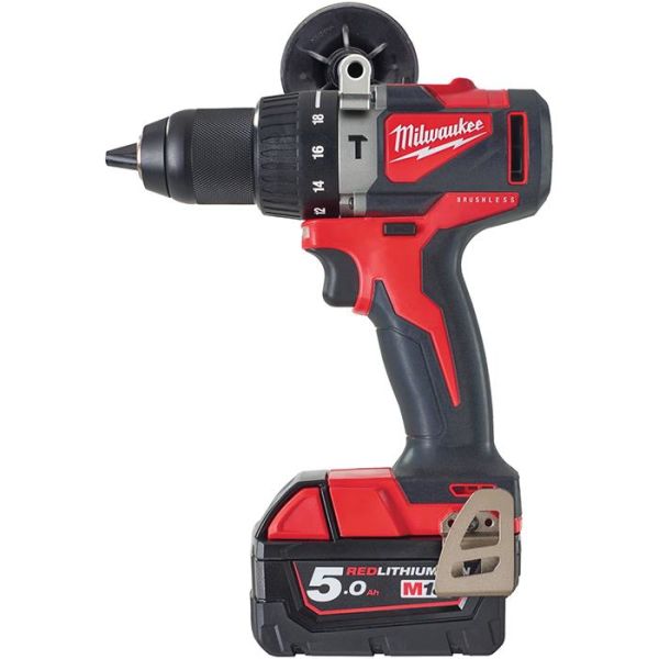 Slagboremaskine Milwaukee M18 BLPD2-502X med batteri og oplader 