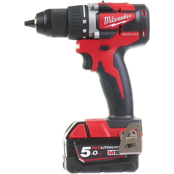 Bore-/skruemaskine Milwaukee M18 CBLDD-502C med batteri og oplader 