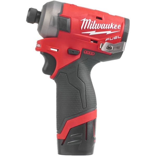 Slagskruetrækkere Milwaukee M12 FQID-202X med batteri og oplader 