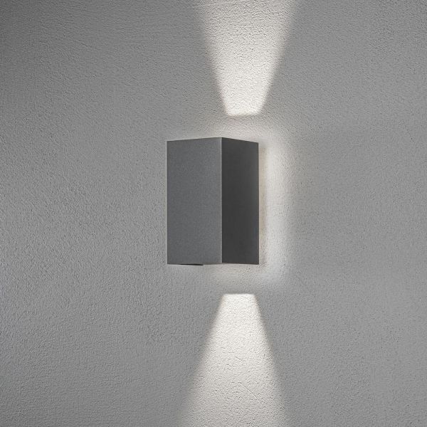Seinävalaisin Konstsmide Cremona LED, tummanharmaa 3x3 W
