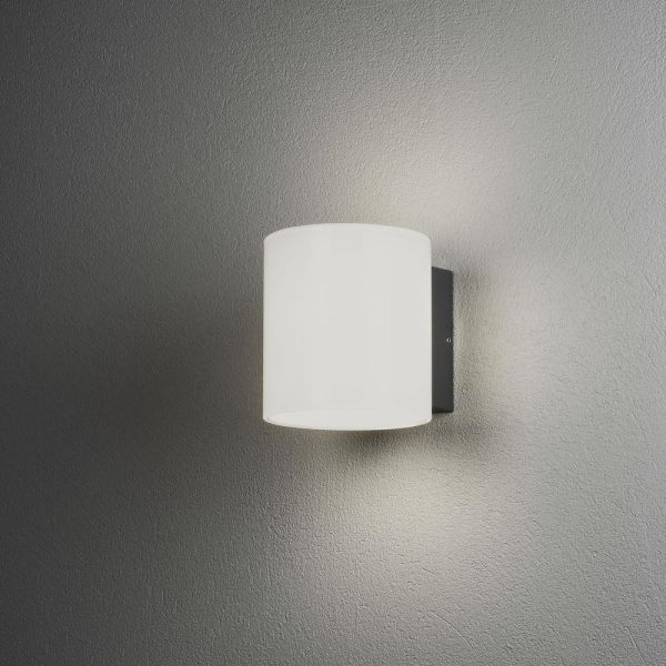 Væglampe Konstsmide Foggia 10 W, opalglas 
