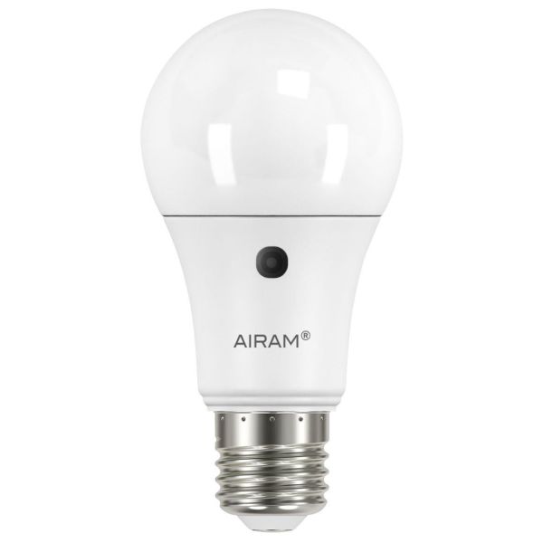 LED-lys Airam 4713755 med skumringsrelæ 8,6 W