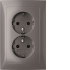 47921404 Hager Stikkontakt 3024708