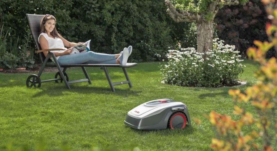 Opas: Näin robottiruohonleikkuri toimii