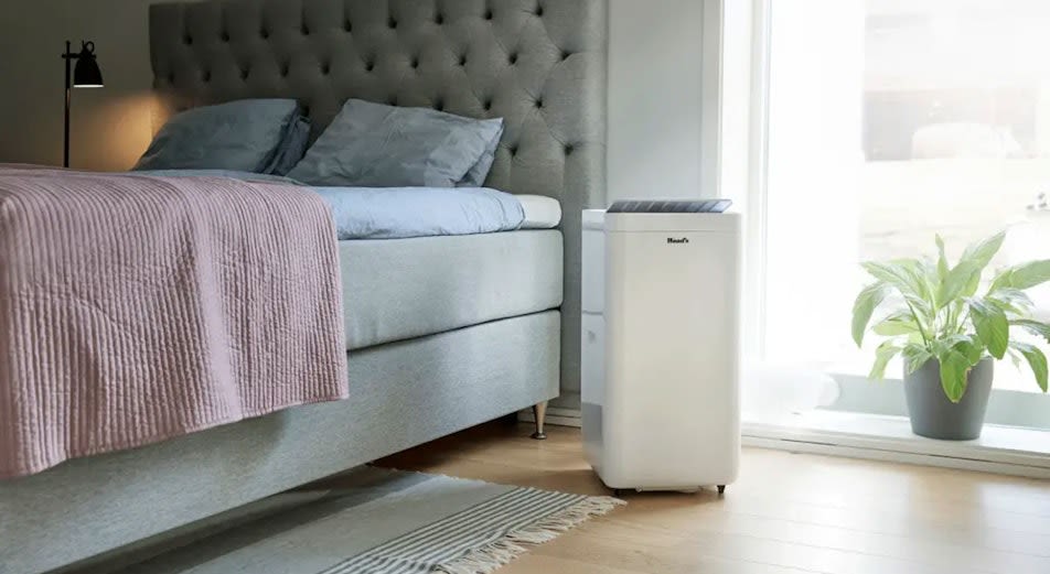 Sådan køler du dit varme soveværelse ned med en bærbar aircondition