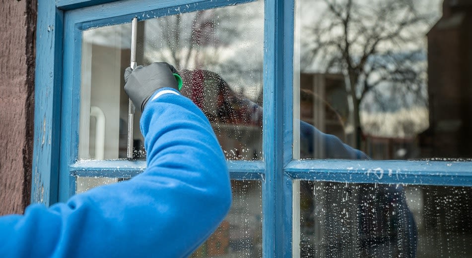 Vasking av vinduer:Praktiske tips og teknikker