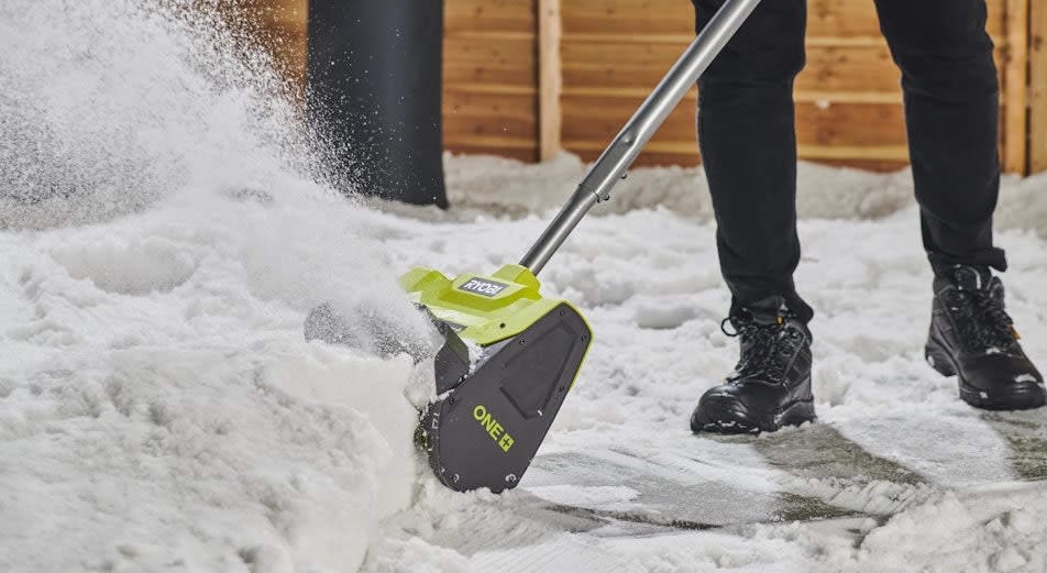 Skotta snö utan skyffel – Proffsmagasinet har redskapen