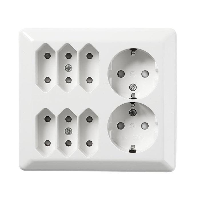 Elko EKO05038 Vägguttag jordat, 2-vägs + 6 Euro