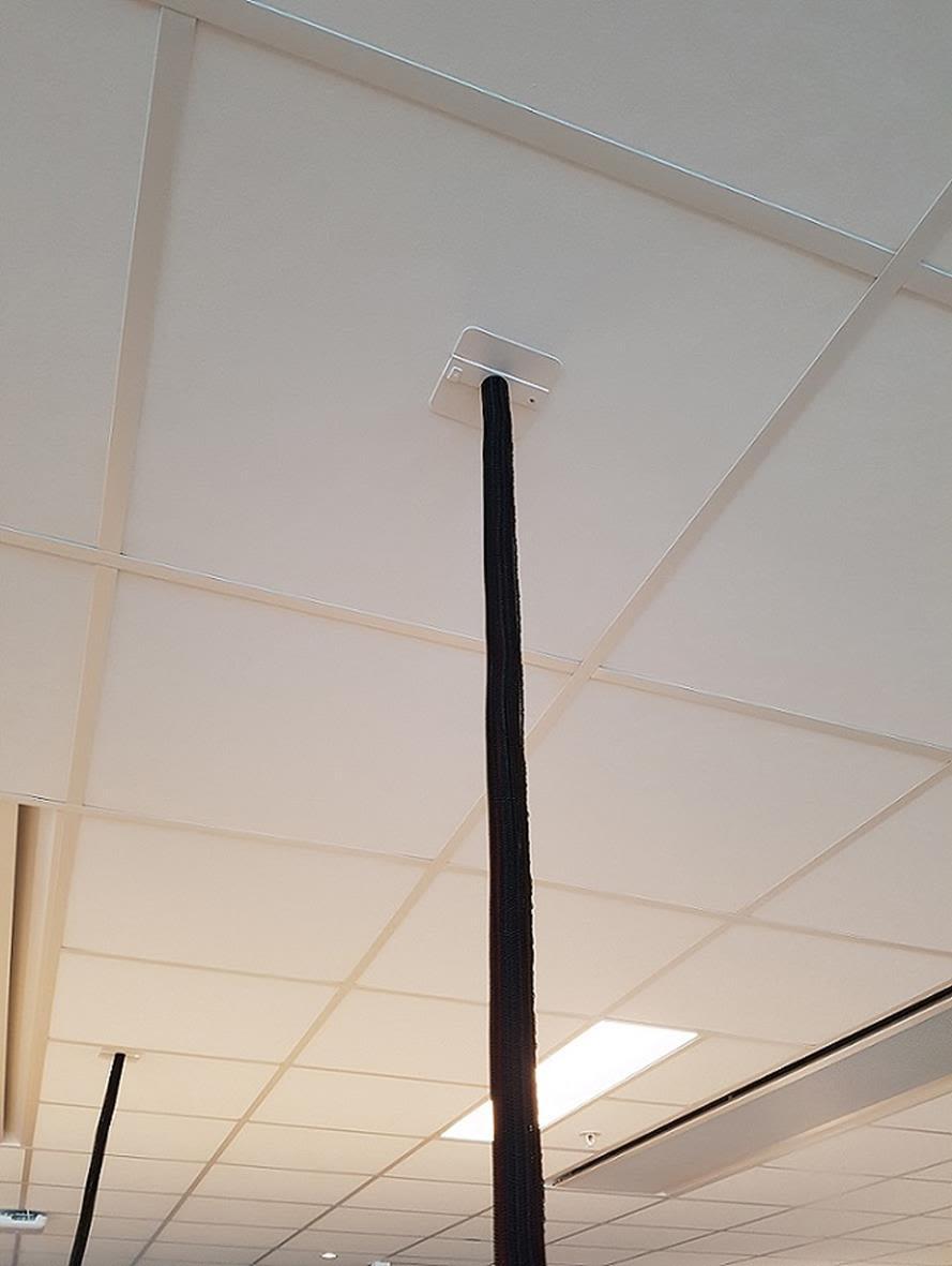 Elit 1176678 Takgenomföring för kabelsamlare