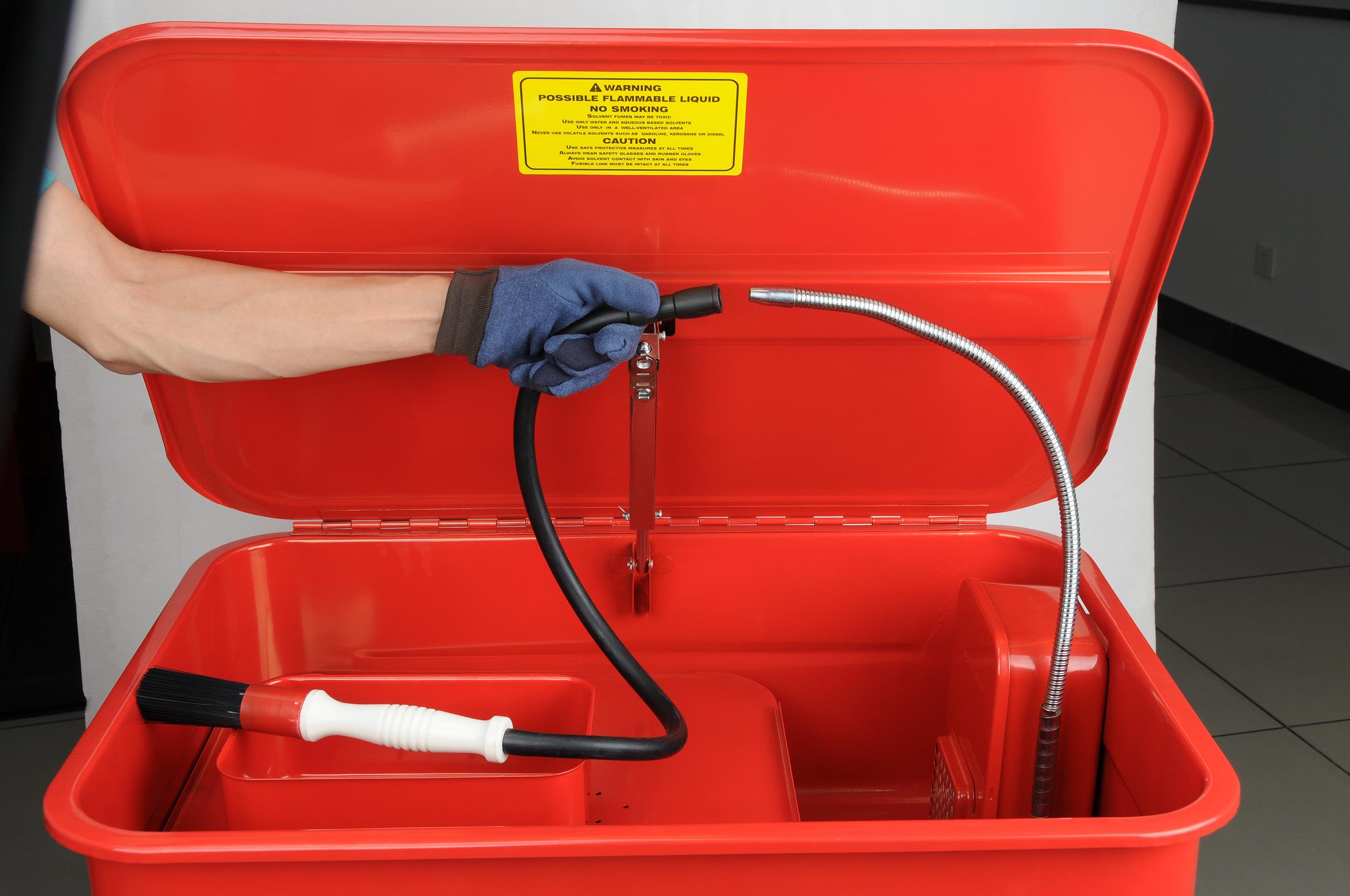 PELA 493523 Børste med slange til vask av små deler