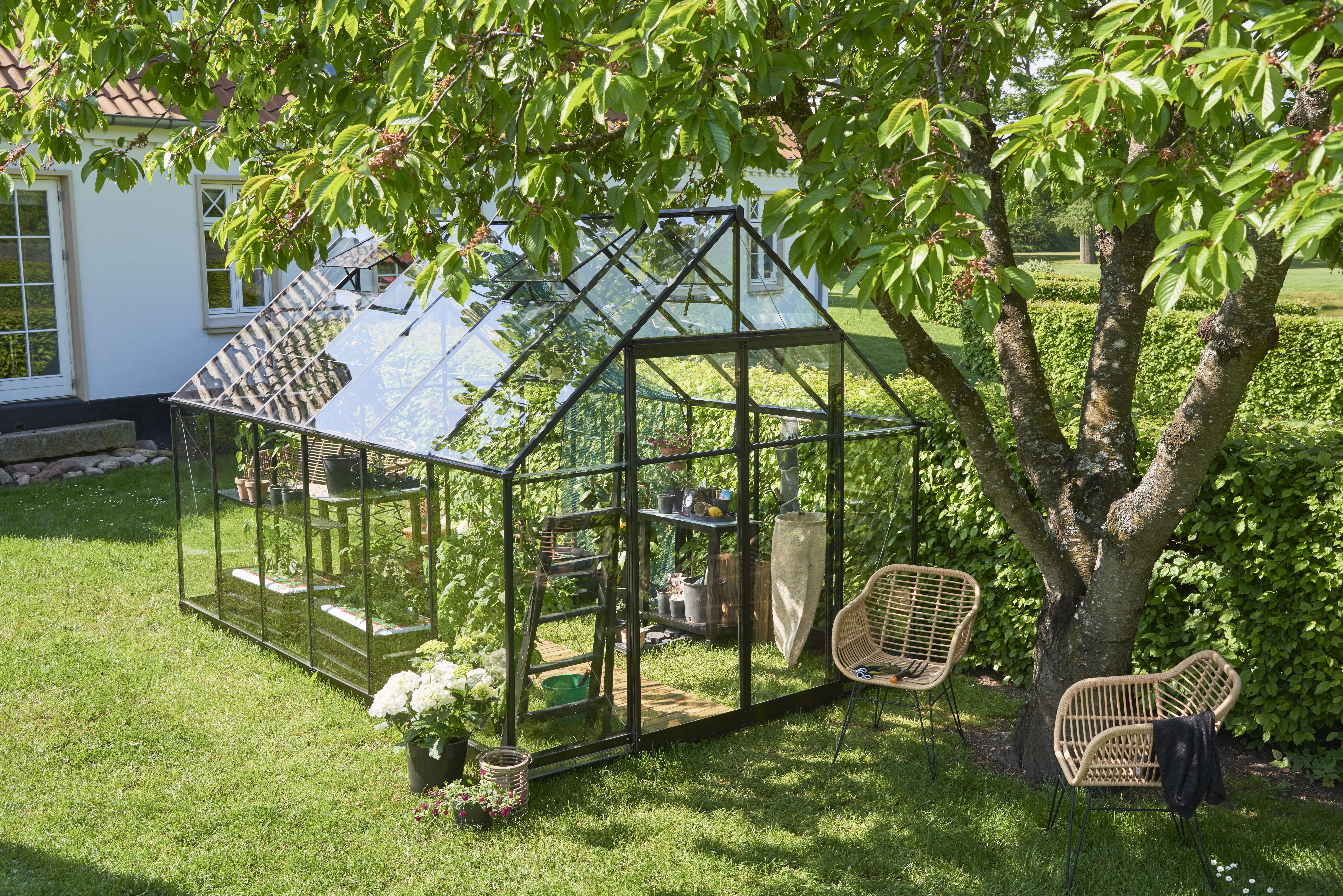 Halls Qube+ 812 F09863 Växthus 9,9 m², svart