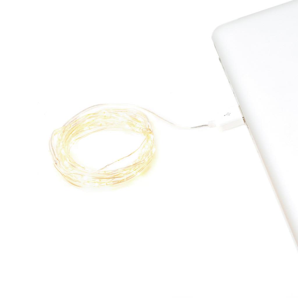 Konstsmide 1770-190 Microljusslinga 50 LED, USB, varmvit, silverkabel 2.45 m