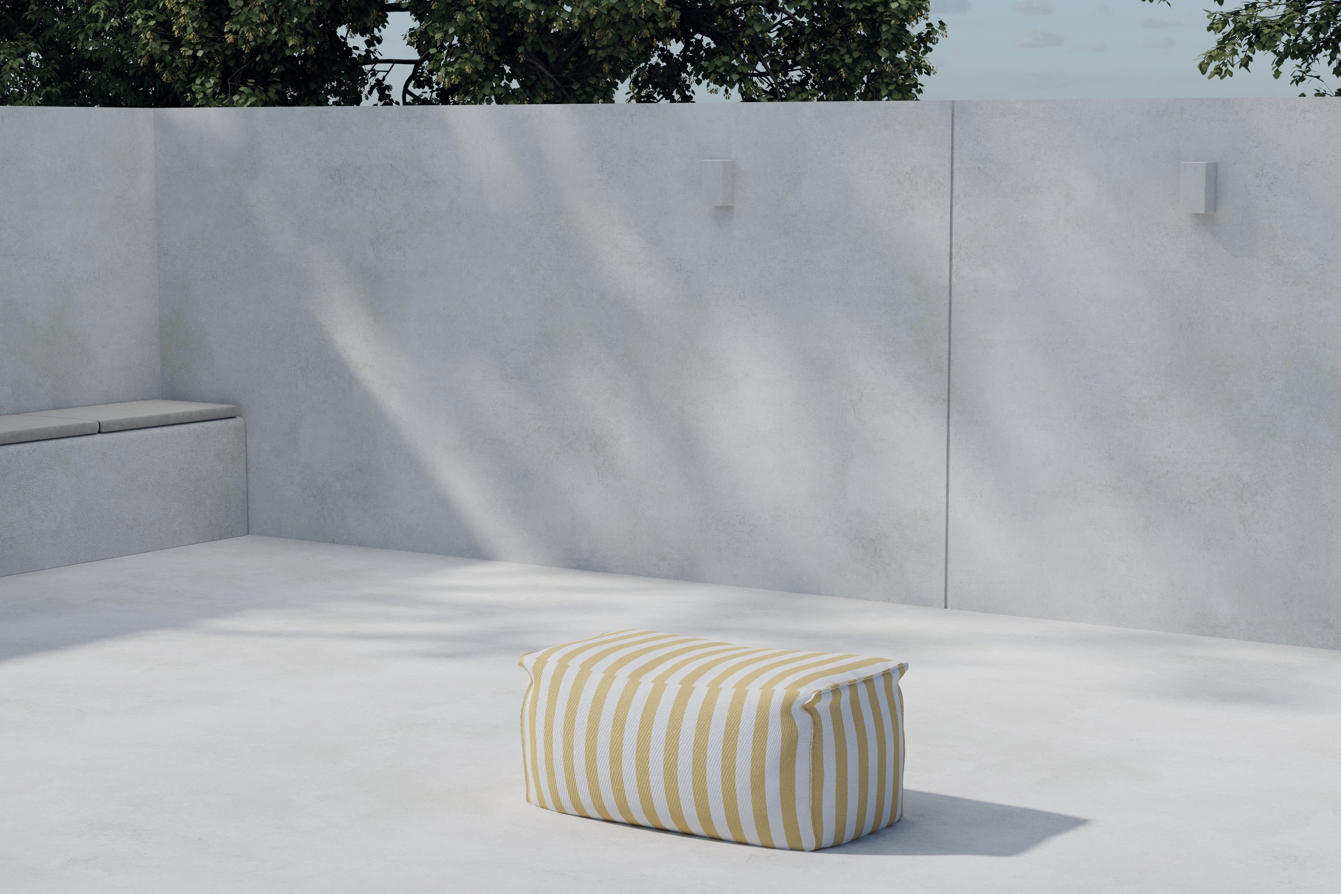 Venture Home Redang Ottoman Gul