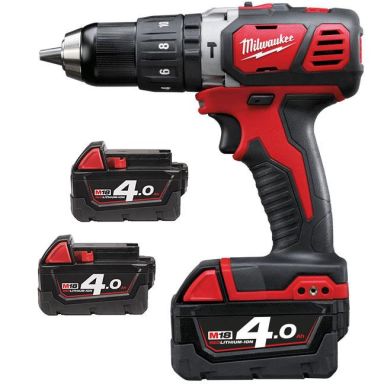 Milwaukee M18 BPD-403C Iskuporakone sis. akun ja laturin