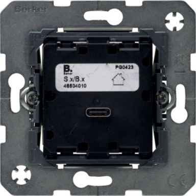 Hager 48604010 USB-latauspistorasia mobiililaitteiden lataamiseen
